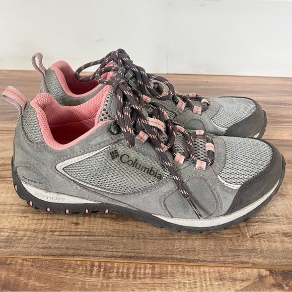 Columbia Gray & Pink Waterproof Low Hiking Shoe Techlite Omni-Grip Sole Size 6.5 - Picture 4 of 10